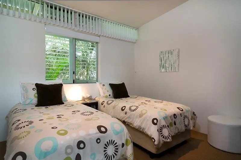 Villa Lakesong At Lennox Head Australia