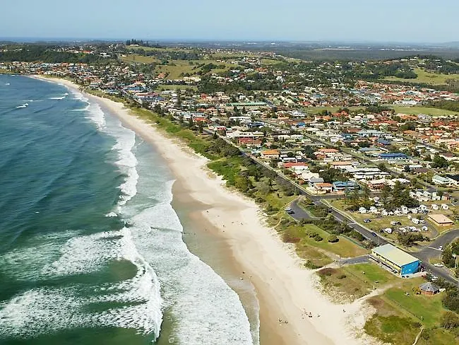Lakesong At Lennox Head Australia